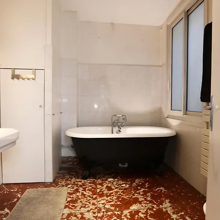 Au Coeur Du Marais